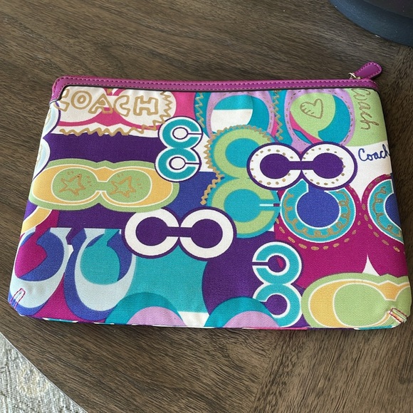 Coach Poppy Graffiti Padded Pouch - Picture 2 of 6